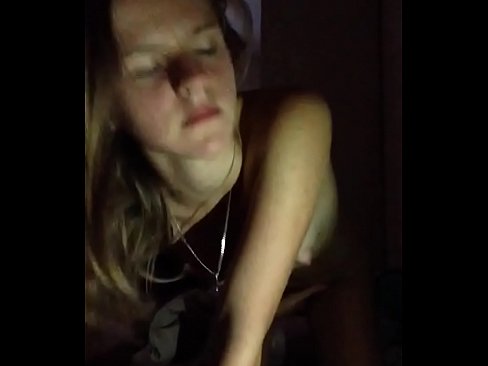 ❤️ Ang isang batang babae masturbates at cums ️❌ Anal porn sa amin ❌️❤